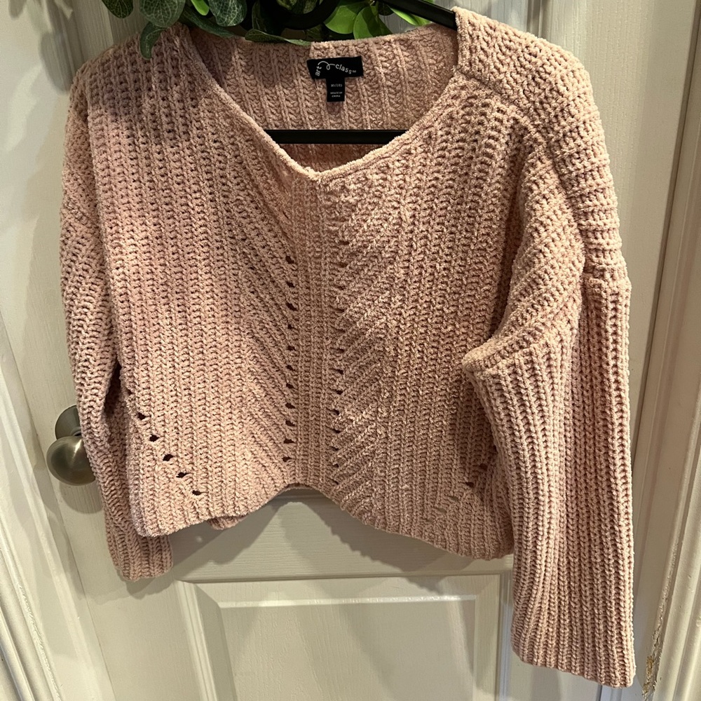Pink super soft art class size sweater  7/8